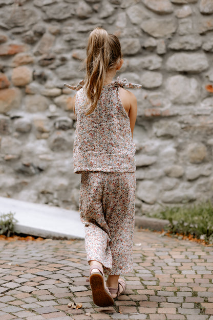 Set Sarah, Musselinblumen