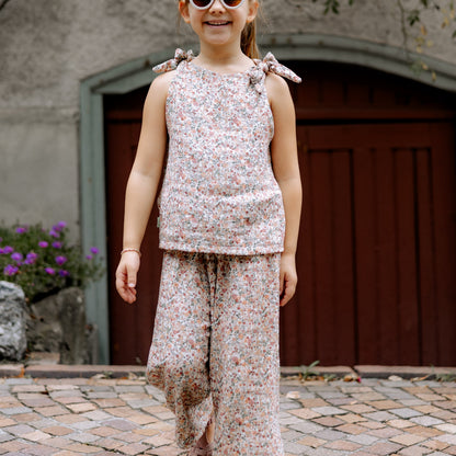 Set Sarah, Musselinblumen