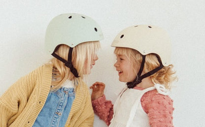 KLASSISCHER HELM – WEISS (MATT)